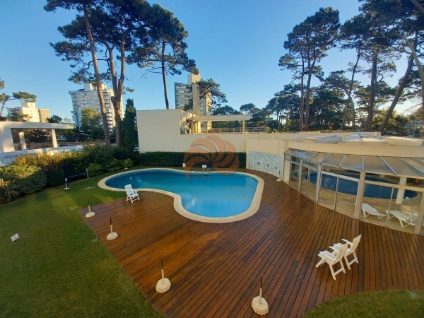 Edificio 12 Lunas, departamento en venta,  amoblado y con 2 cocheras | PROP1030