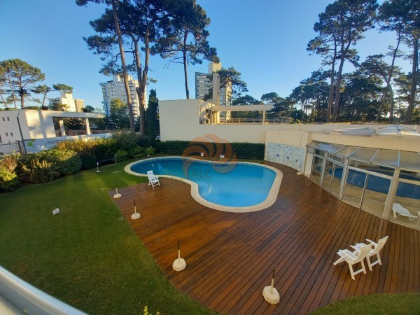 Edificio 12 Lunas, departamento en venta,  amoblado y con 2 cocheras | PROP1030